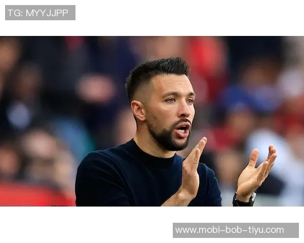 阿贾克斯总监克罗伊斯计划离任滕哈赫拒绝回归执教 阿贾克斯总监克罗伊斯计划离任滕哈赫拒绝回归执教