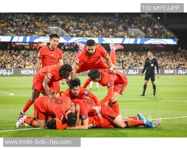 荷乙第10轮小将王博豪替补登场成功首秀助力邓伯什主场表现 荷乙第10轮小将王博豪替补登场成功首秀助力邓伯什主场表现