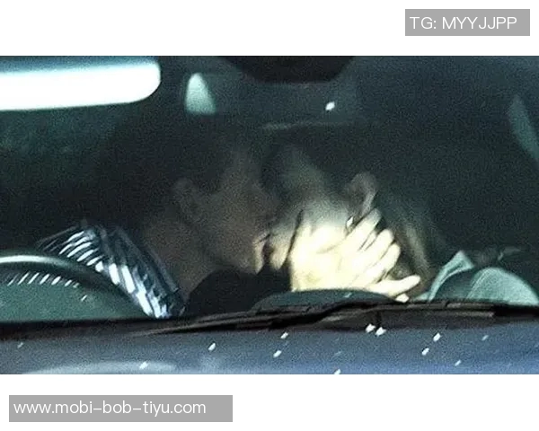 皮尔斯坦言第一次约会不亲吻女孩坚持原则展现绅士风度