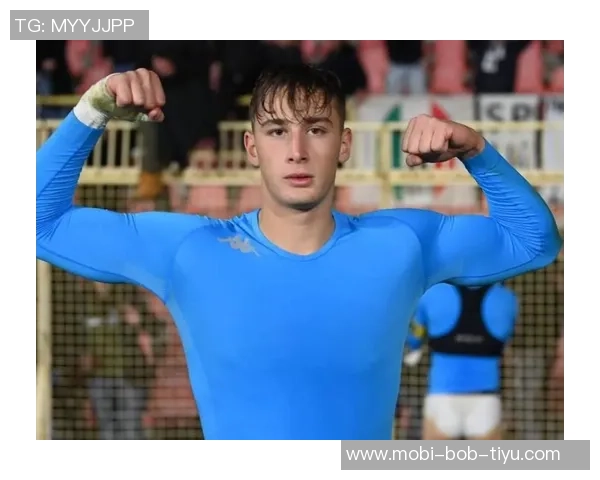 埃斯波西托成意大利历史上第4年轻进球者年仅20岁零141天 埃斯波西托成意大利历史上第4年轻进球者年仅20岁零141天